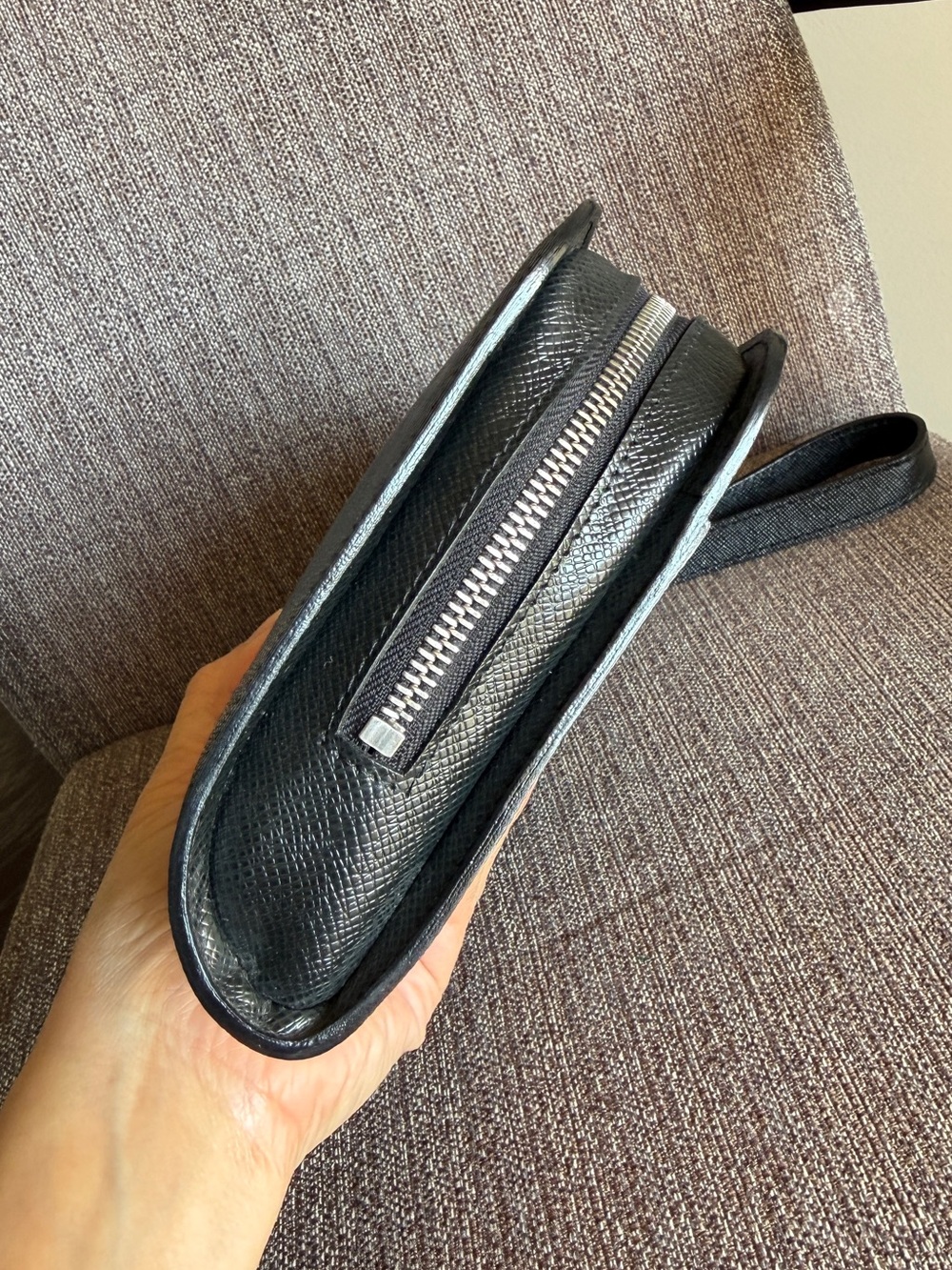 Authentic Louis Vuitton Clutch - Picture 8 of 14